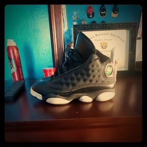 Size 6.5 Jordan 13